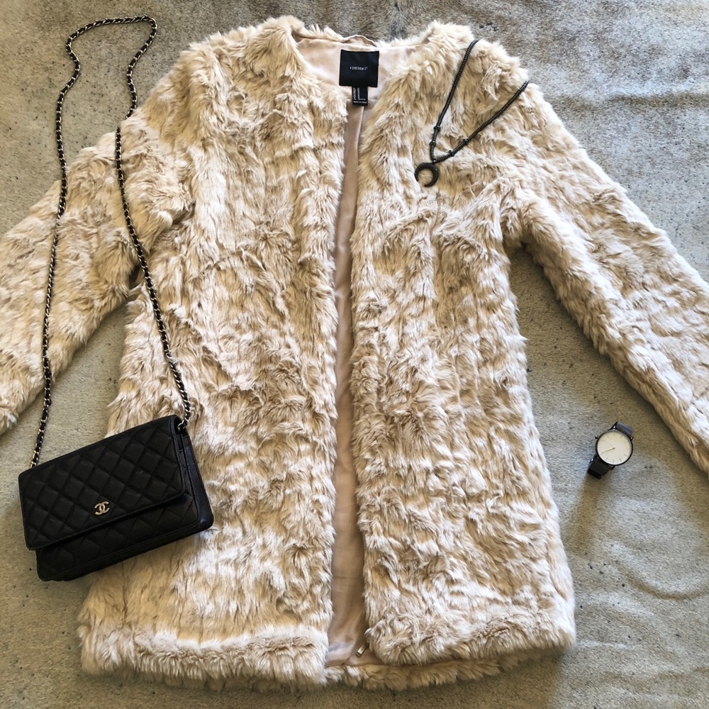 Forever 21 faux fur coat/jacket